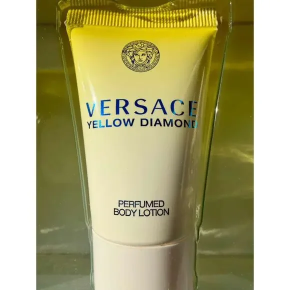 Versace Yellow Diamond Gift Set for Women - Picture 2 of 5